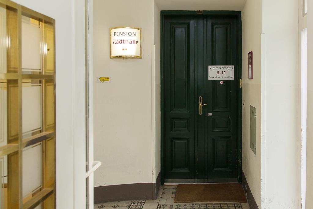 Stadthalle 2* Viena